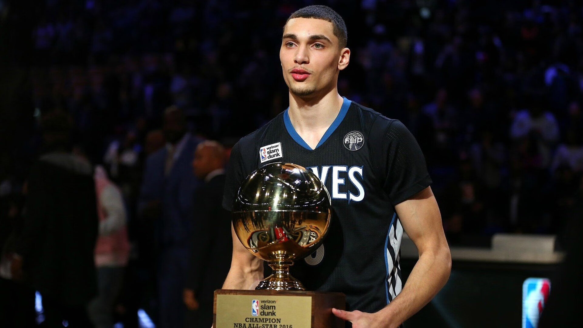 裁判员经验谈：如何确保判罚的专业性与公正性